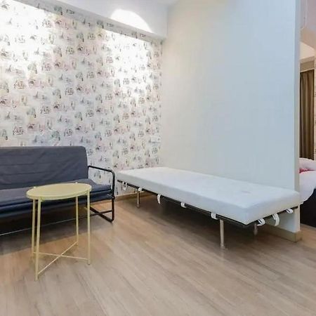 Reddoorz Plus At Riverside Malang Luaran gambar