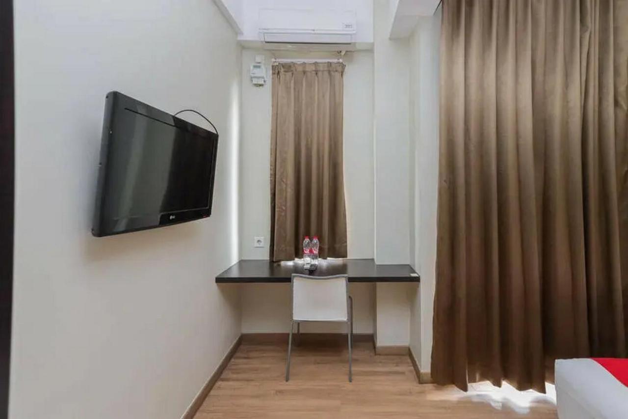 Reddoorz Plus At Riverside Malang Luaran gambar