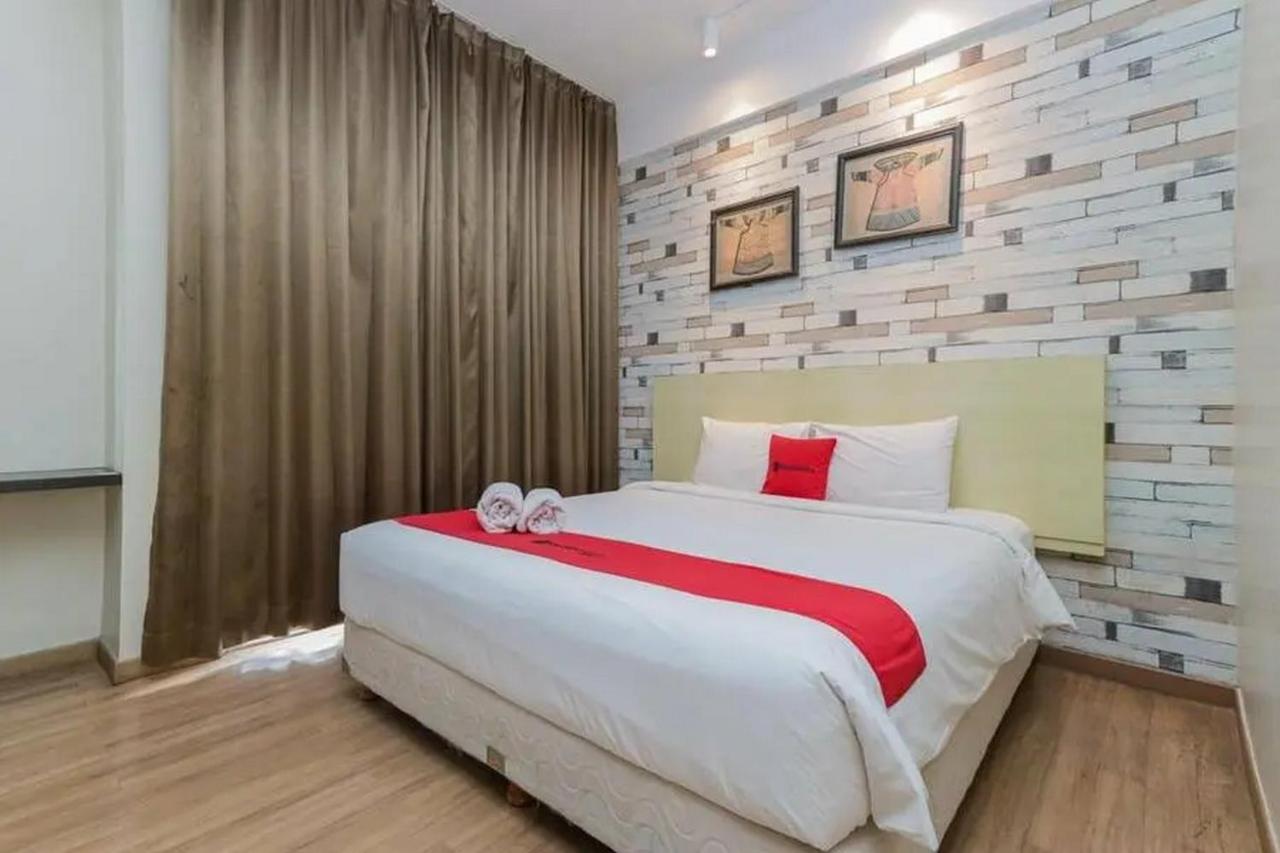 Reddoorz Plus At Riverside Malang Luaran gambar