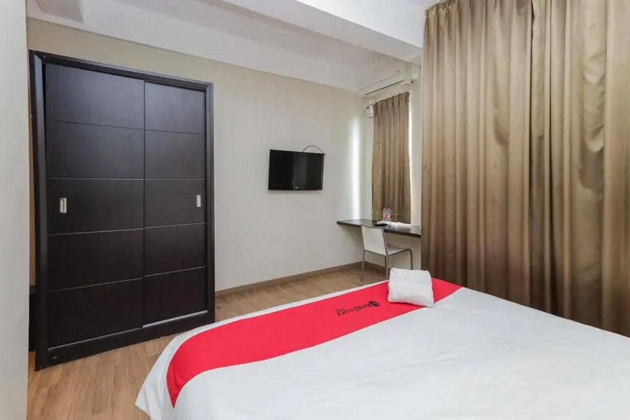Reddoorz Plus At Riverside Malang Luaran gambar