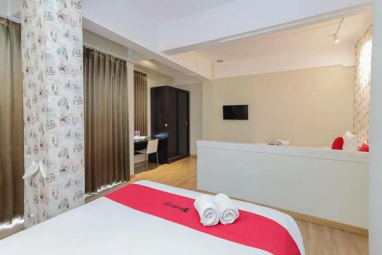 Reddoorz Plus At Riverside Malang Luaran gambar